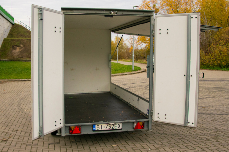 epl-bus-przyczepa-wynajem-osobowy-wycieczki (3)